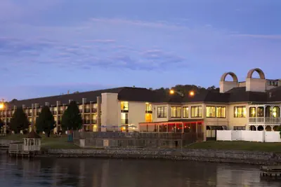 Photo 2 - Wyndham Garden Lake Guntersville