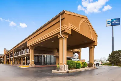 Photo 2 - Best Western Coachlight