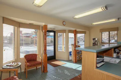 Photo 3 - Budget Inn