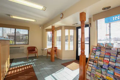 Photo 2 - Budget Inn