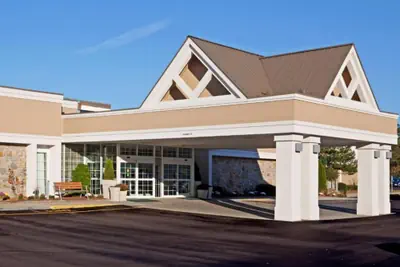 Photo 2 - enVision Hotel & Conference Center Mansfield-Foxboro