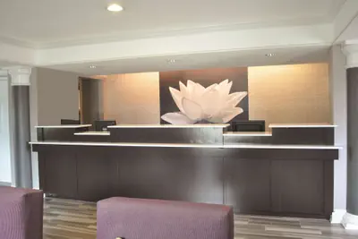 Photo 3 - La Quinta Inn by Wyndham Dallas Uptown