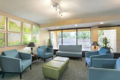 Photo 3 - Days Inn by Wyndham Newark Wilmington