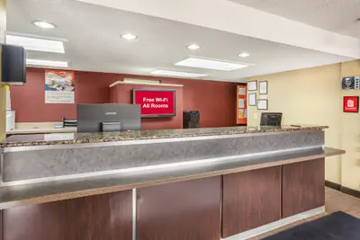 Photo 2 - Red Roof Inn Tinton Falls - Jersey Shore