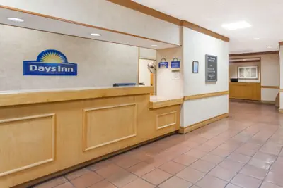 Photo 3 - Days Inn by Wyndham Seguin TX