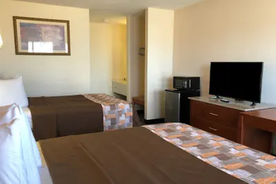 Photo 4 - Americas Best Value Inn Sullivan