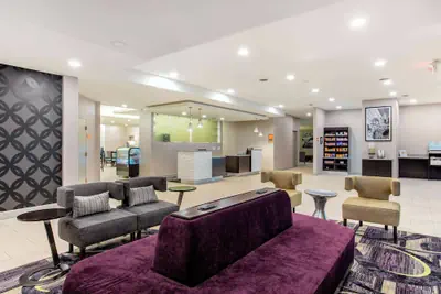 Photo 5 - La Quinta Inn & Suites by Wyndham Indianapolis South