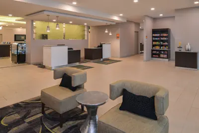 Photo 3 - La Quinta Inn & Suites by Wyndham Indianapolis South