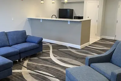 Photo 3 - Opal Hotel & Suites