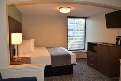 Photo 5 - Opal Hotel & Suites