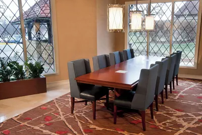 Photo 4 - Sheraton Westport Chalet Hotel St. Louis