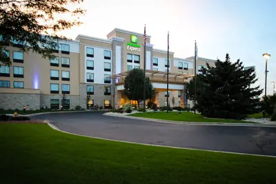 Photo 2 - Holiday Inn Express Janesville - I-90 & US Hwy 14 by IHG