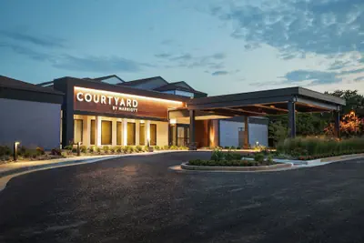 Photo 2 - Courtyard by Marriott St Louis Westport Plaza
