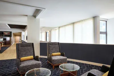 Photo 3 - Courtyard by Marriott St Louis Westport Plaza