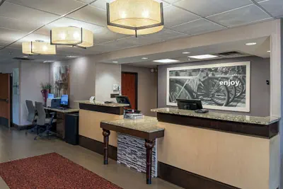 Photo 3 - Par-A-Dice Inn