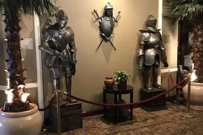 Photo 2 - Anaheim Majestic Garden Hotel