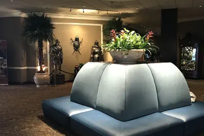 Photo 3 - Anaheim Majestic Garden Hotel