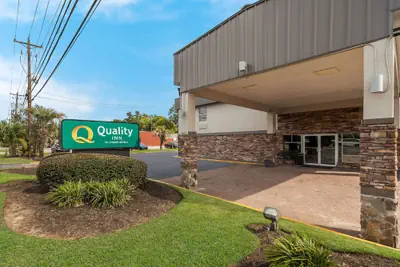 Photo 2 - Quality Inn Charleston - West Ashley