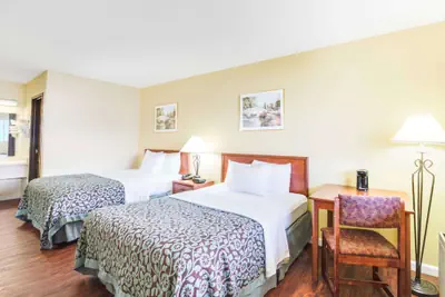 Photo 4 - Days Inn by Wyndham Athens