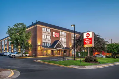Photo 2 - Best Western Plus Alexandria / Fort Belvoir