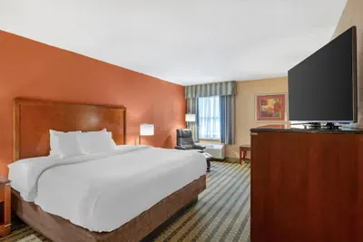 Photo 2 - Best Western Plus Inn at Valley View