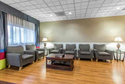 Photo 5 - Quality Inn Savannah Midtown