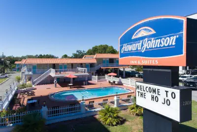 Photo 3 - Howard Johnson by Wyndham Clearwater / Dunedin