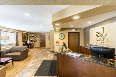 Photo 5 - Quality Inn Marshall near University