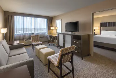 Photo 5 - Holiday Inn Denver Lakewood by IHG
