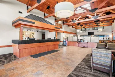 Photo 4 - Comfort Inn Duluth West
