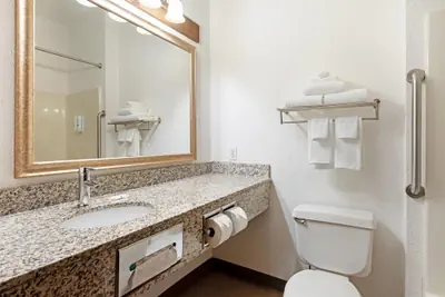 Photo 4 - Quality Inn Bemidji