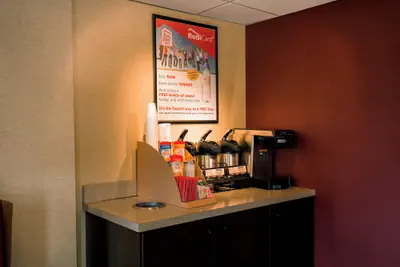 Photo 4 - Red Roof Inn Rockford East – Casino District