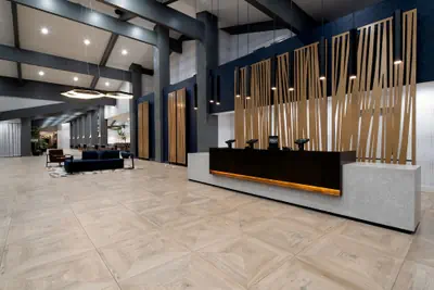 Photo 2 - DoubleTree by Hilton Hotel Bakersfield