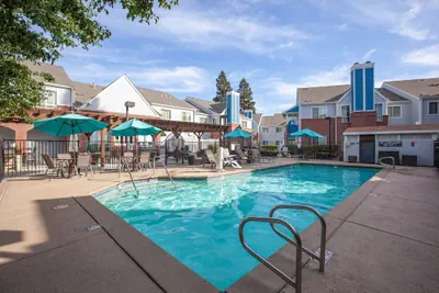 Photo 2 - Residence Inn by Marriott Sacramento Airport Natomas