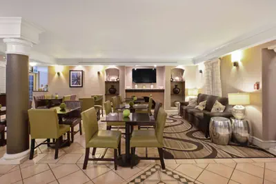 Photo 4 - La Quinta Inn by Wyndham Denver Golden