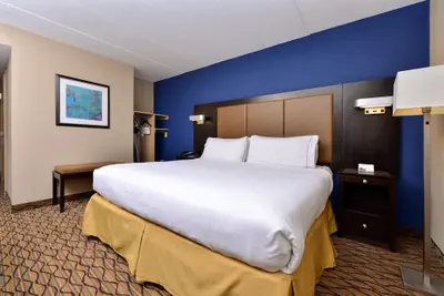Photo 3 - Holiday Inn Express Hunt Valley by IHG