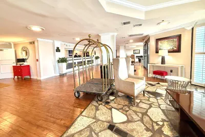 Photo 4 - Clarion Hotel & Suites