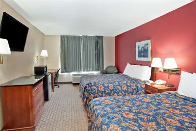 Photo 4 - Days Inn by Wyndham Marietta-Atlanta-Delk Road