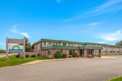 Photo 2 - Days Inn by Wyndham Mason City