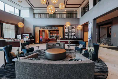 Photo 4 - DoubleTree Suites by Hilton Htl & Conf Cntr Downers Grove