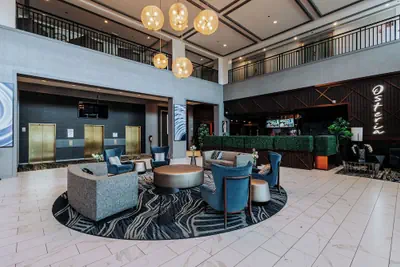 Photo 5 - DoubleTree Suites by Hilton Htl & Conf Cntr Downers Grove
