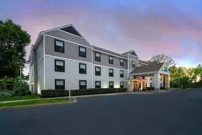 Photo 2 - Holiday Inn Express South Burlington Downtown by IHG