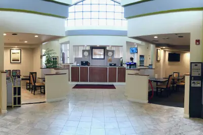 Photo 3 - Magnuson Hotel Virginia Beach