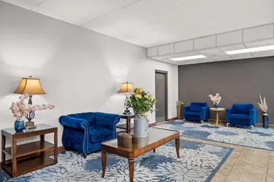 Photo 4 - Days Inn by Wyndham Statesboro