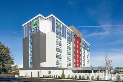 Photo 2 - Holiday Inn Express Richmond - Midtown by IHG