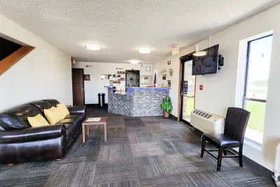 Photo 3 - Victorian Inn & Suites