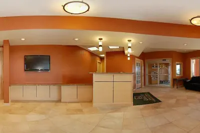 Photo 5 - Baymont by Wyndham Indianapolis East