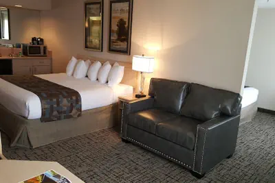 Photo 5 - Shilo Inn Elko Suites