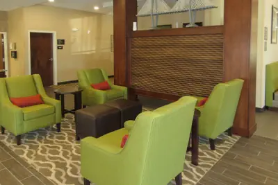 Photo 4 - Comfort Suites Summerville