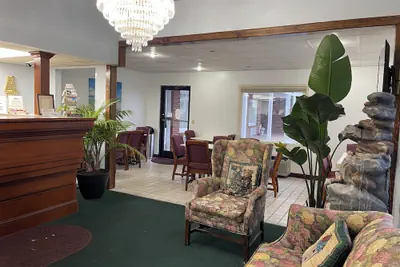 Photo 3 - Hamilton Inn Jonesville NC